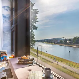 Fragola Vistula View شقة